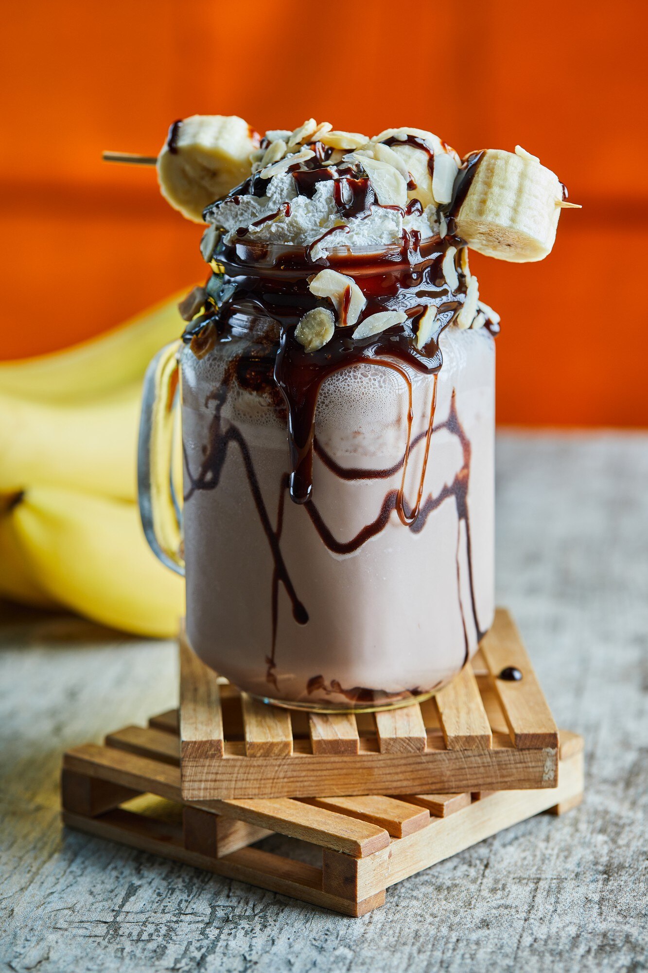 MILKSHAKES
MANGO/ BANANA/ MIX FRUITS/
CHOCOLATE/ COLD CF
