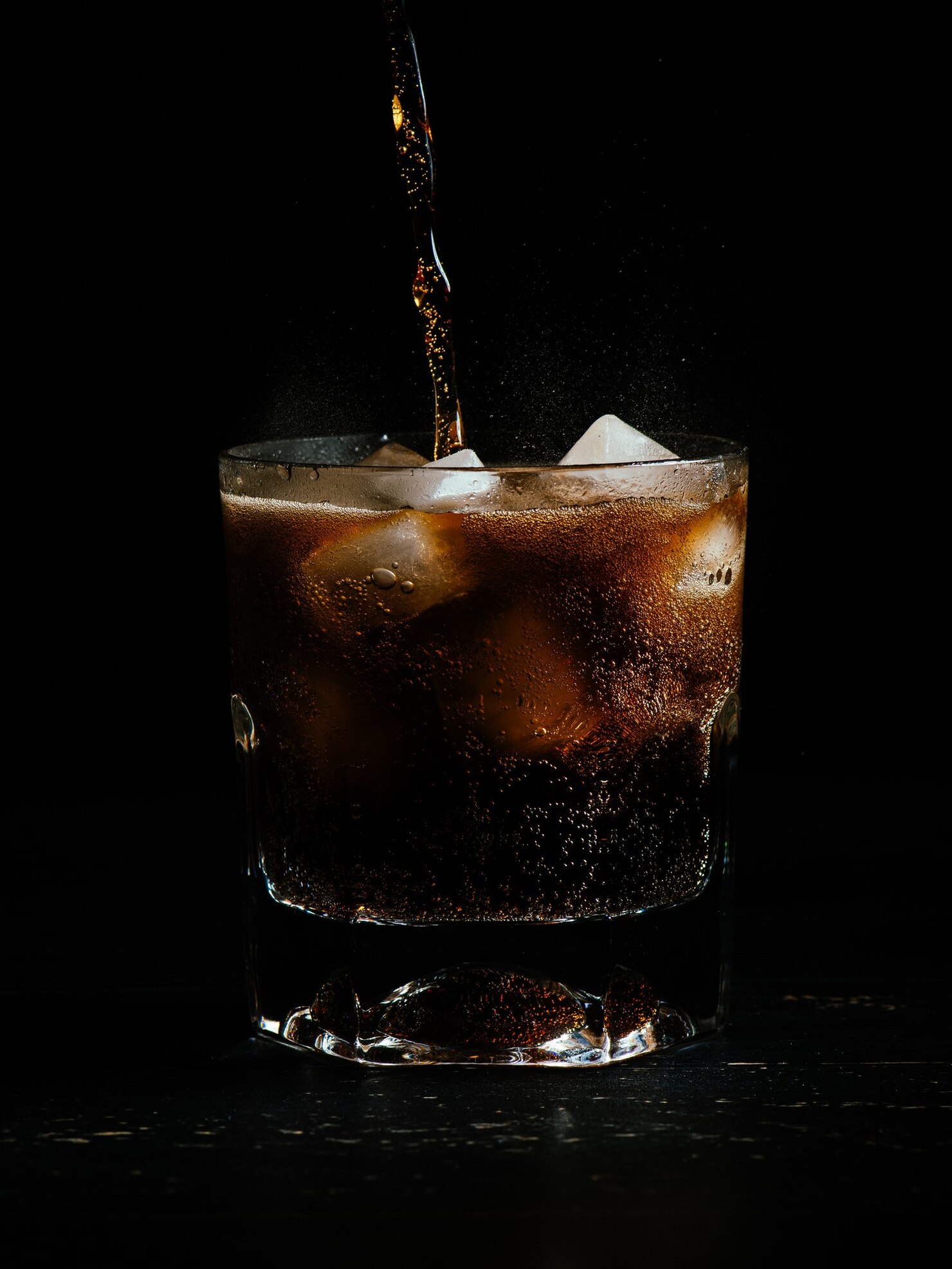 COCA-COLA/ PEPSI


