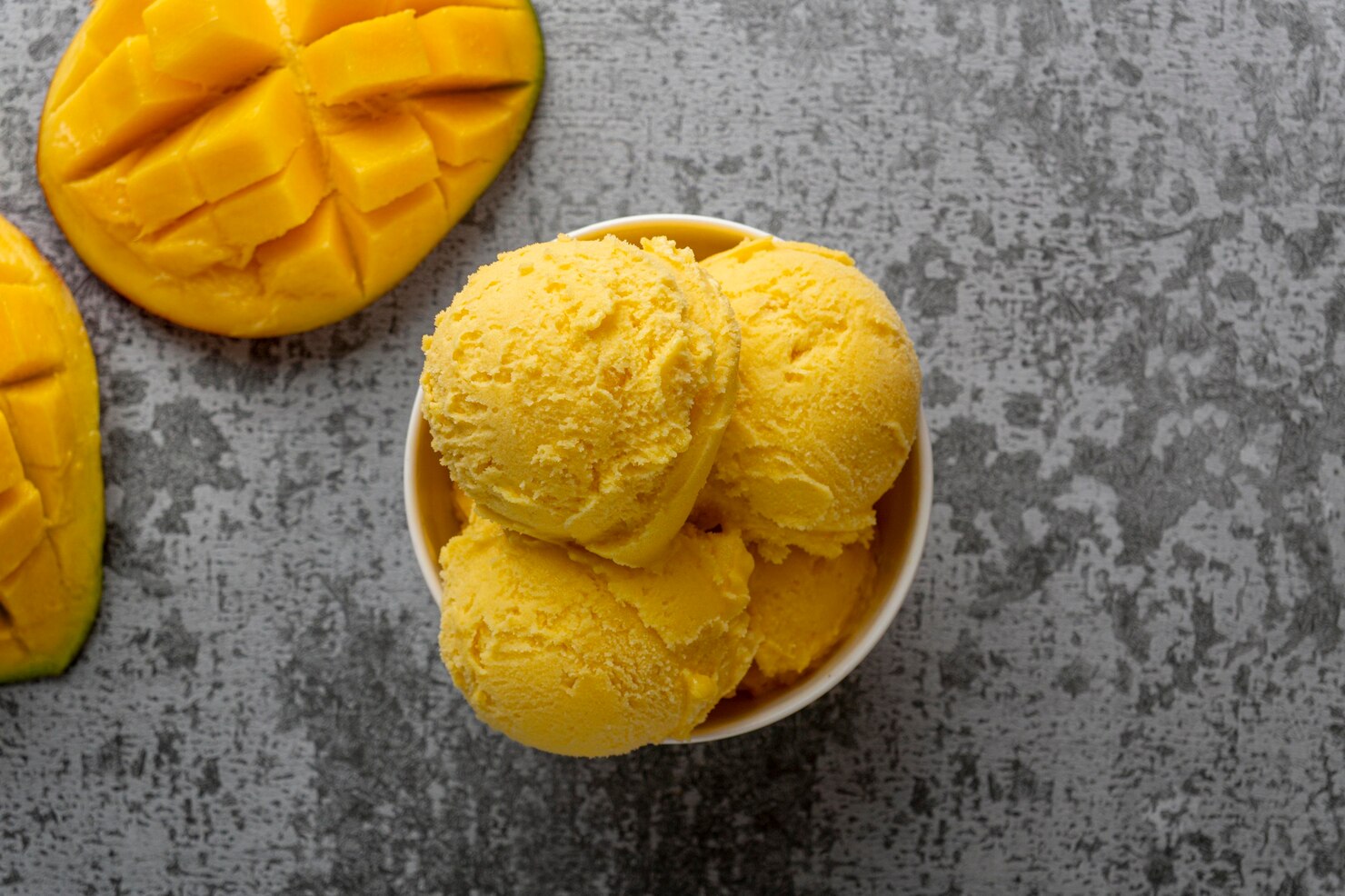 MANGO

